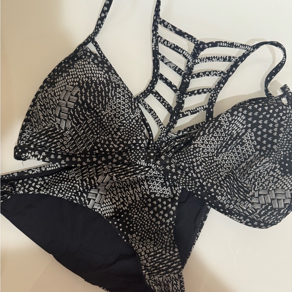 RVCA Black and White Bikini (top and bottom)
